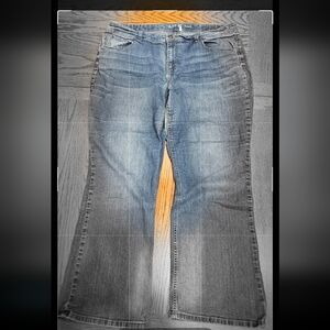 Apt 9 Women's Bootcut Blue Jeans 18W Short